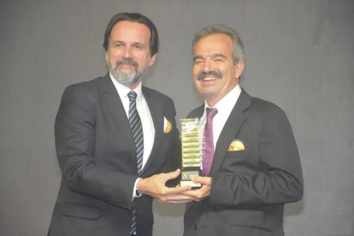 Troféu do 8º Prêmio Seconci-SP - 8º Prêmio Seconci-SP com a ENGECON